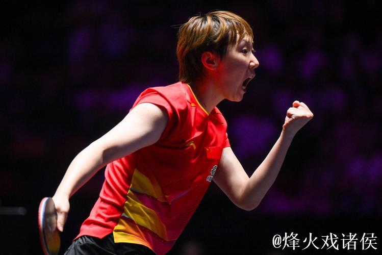 王曼昱晋级女单四强 王曼昱晋级女单四强